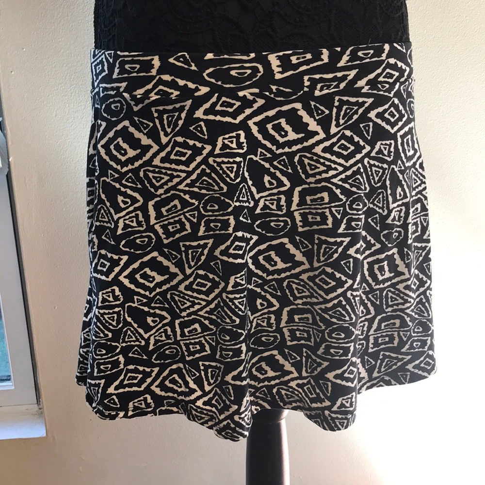 Capella Apparel size Medium Skirt⭐️5 for $10 sale⭐️
